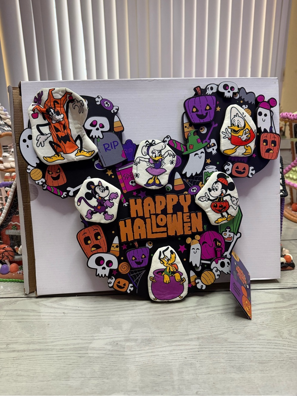 Disney Mickey Mouse Halloween Wreath Decor